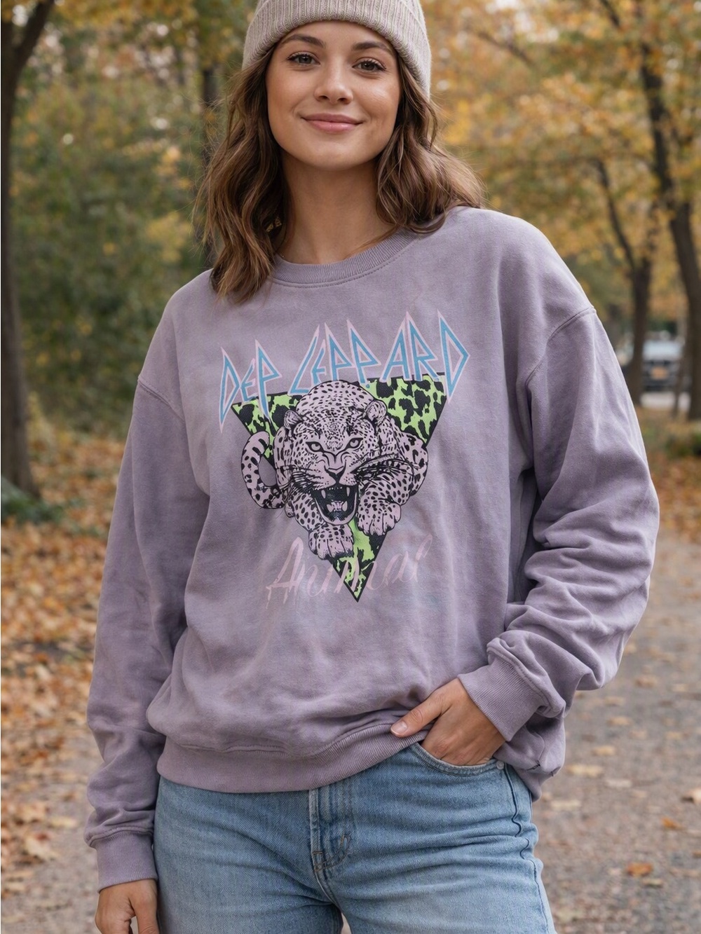 Def Leppard "Animal" Graphic Crewneck Sweatshirt - Purple - Size Large